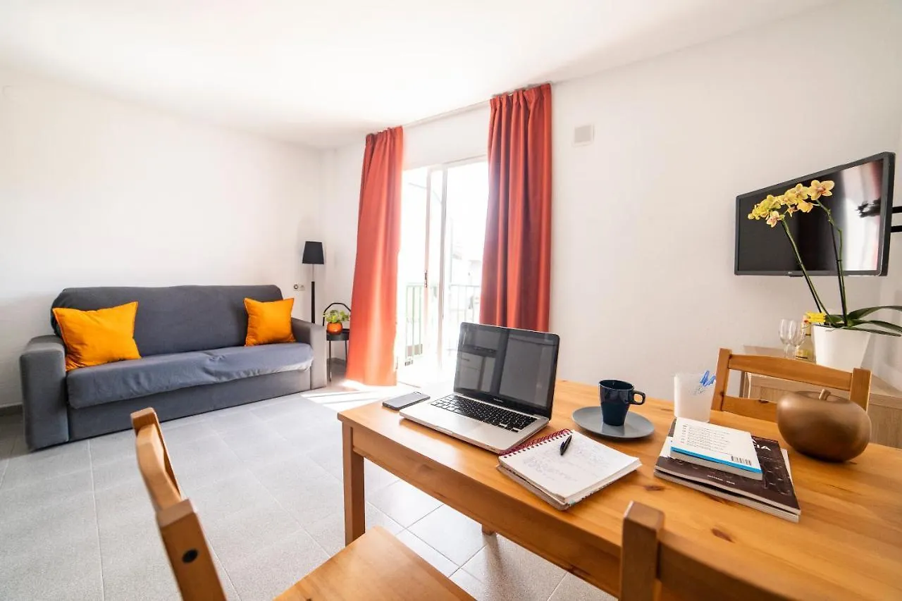 Apartaments Atzavara Calella Apartamento