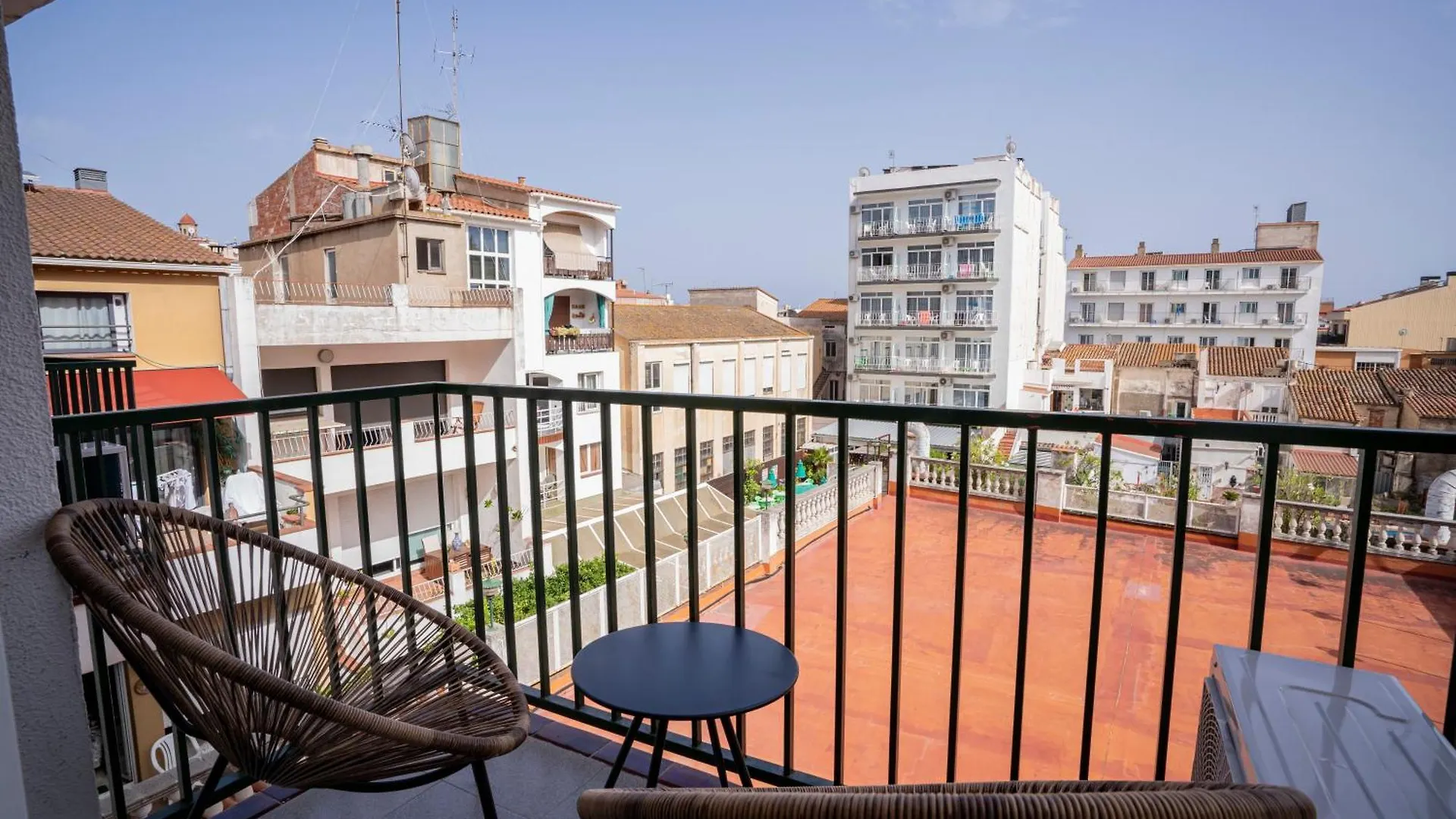 Apartaments Atzavara Calella 0*,