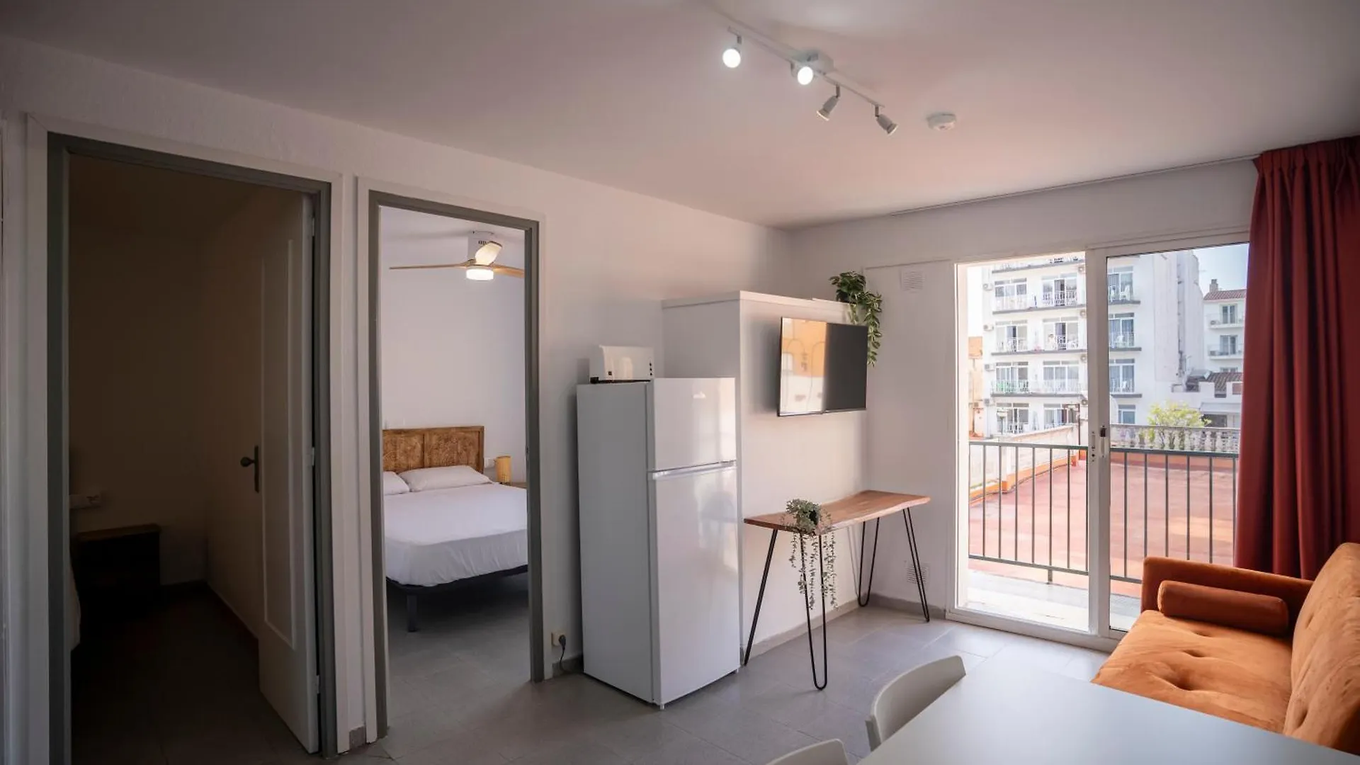 Apartaments Atzavara Calella