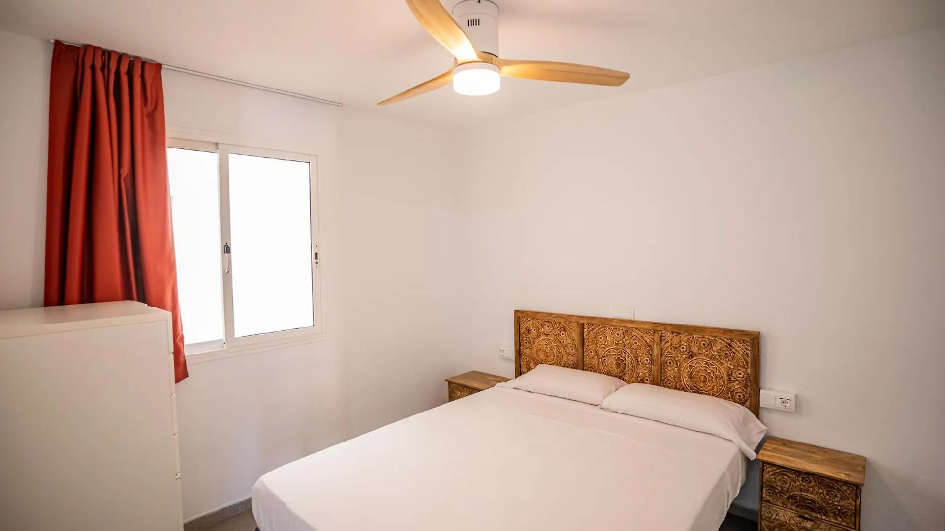 Apartaments Atzavara Calella España