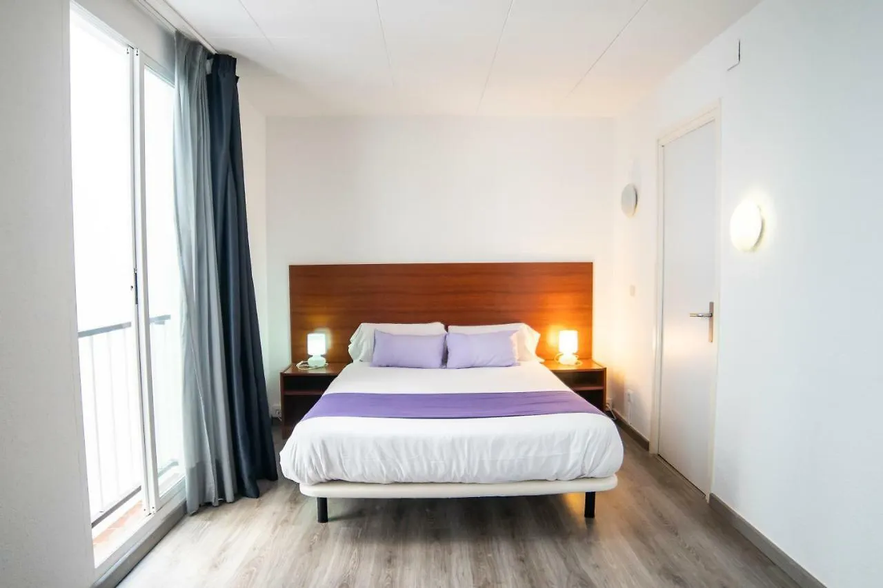 Apartaments Atzavara Calella Apartamento